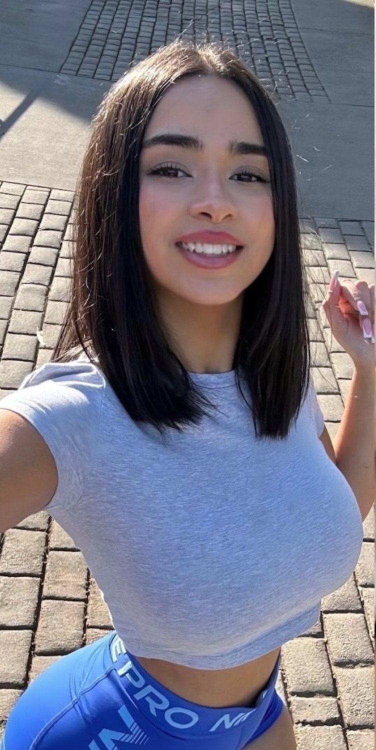 Tremenda gringa tetona – mundopack-tv